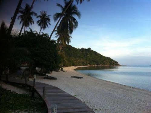 Leela Beach Resort Haad Rin Exterior photo